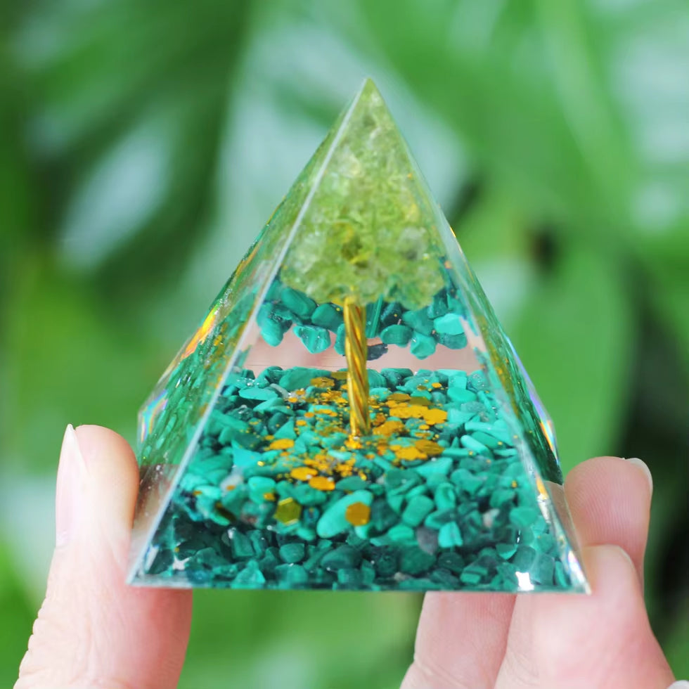 Energy Generator Orgone Pyramid Amethyst Peridot Healing Crystal Stone Home Decor Pyramid Ornament Meditation Tool Christmas Gif