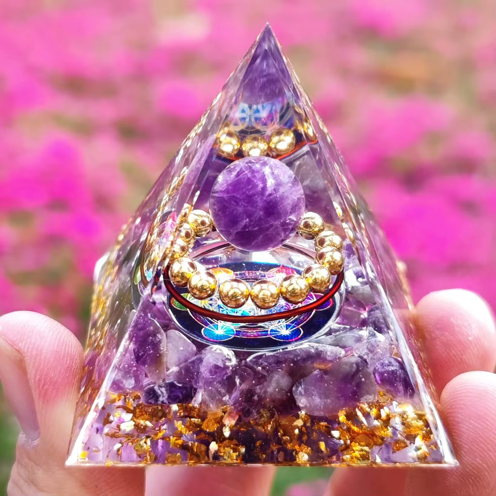 Energy Generator Orgone Pyramid Amethyst Peridot Healing Crystal Stone Home Decor Pyramid Ornament Meditation Tool Christmas Gif