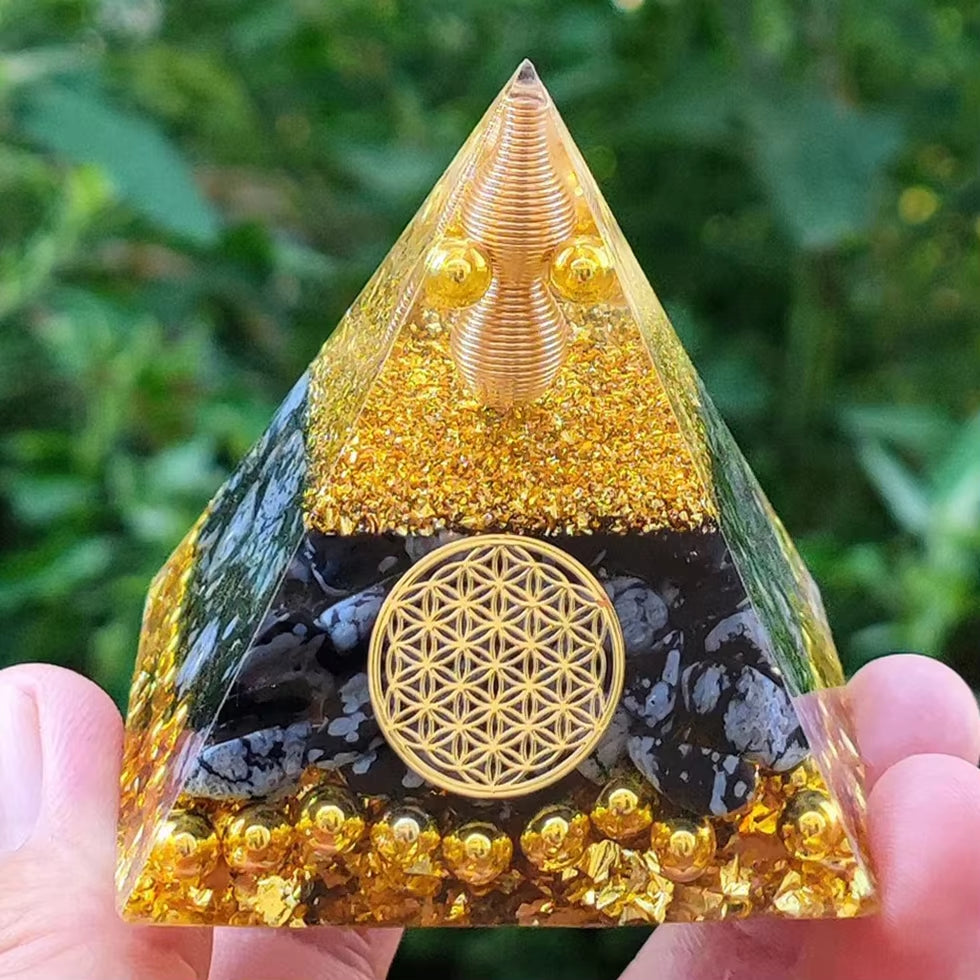 Energy Generator Orgone Pyramid Amethyst Peridot Healing Crystal Stone Home Decor Pyramid Ornament Meditation Tool Christmas Gif