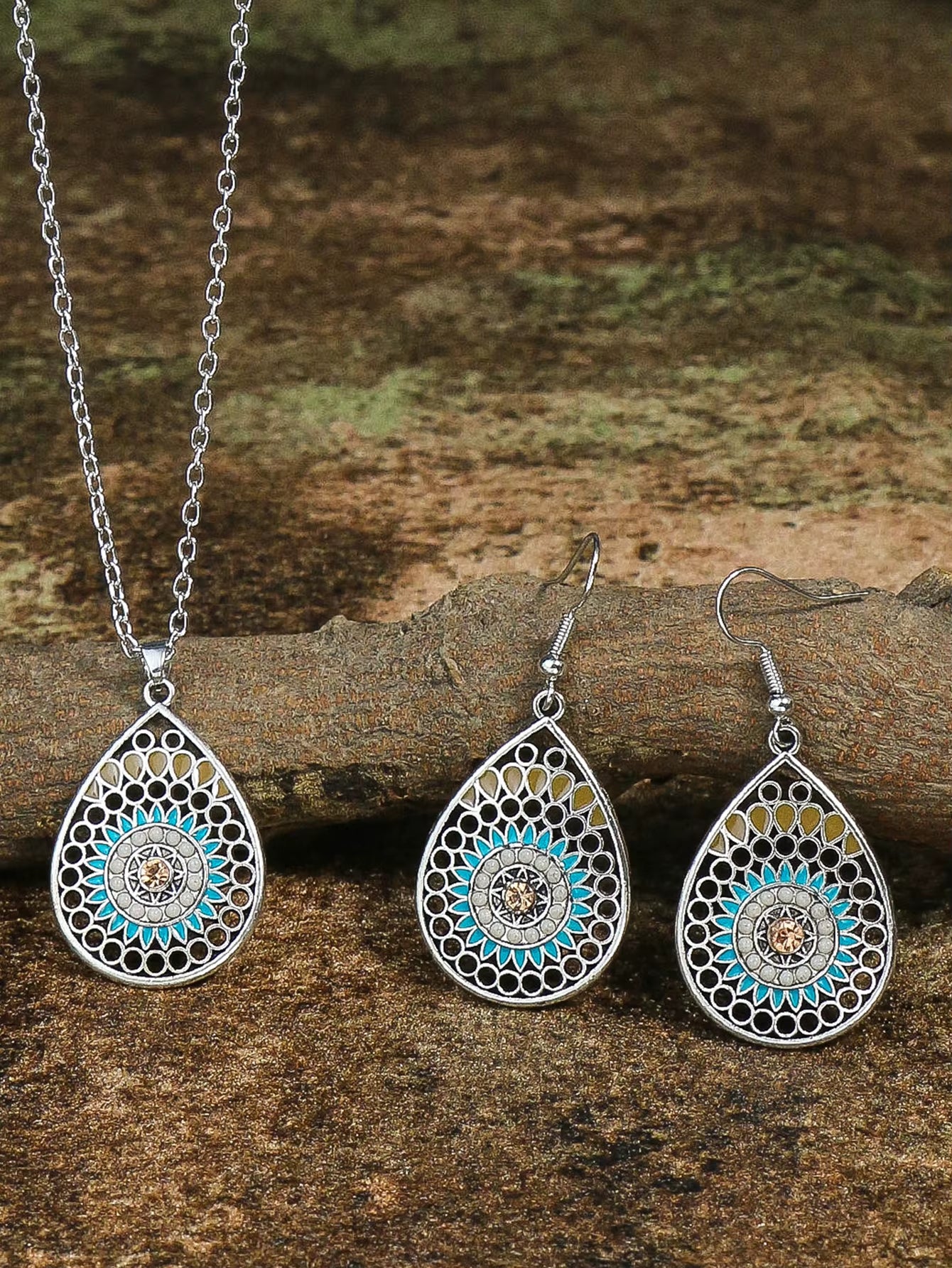 Ethnic Feng Shui Droplet Hollow Colored Glazed Earrings for Women Bohemian Vacation Short Necklace Jewelry Set