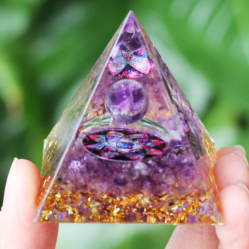 Energy Generator Orgone Pyramid Amethyst Peridot Healing Crystal Stone Home Decor Pyramid Ornament Meditation Tool Christmas Gif