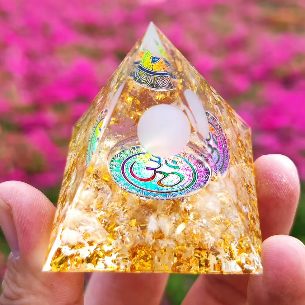 Energy Generator Orgone Pyramid Amethyst Peridot Healing Crystal Stone Home Decor Pyramid Ornament Meditation Tool Christmas Gif